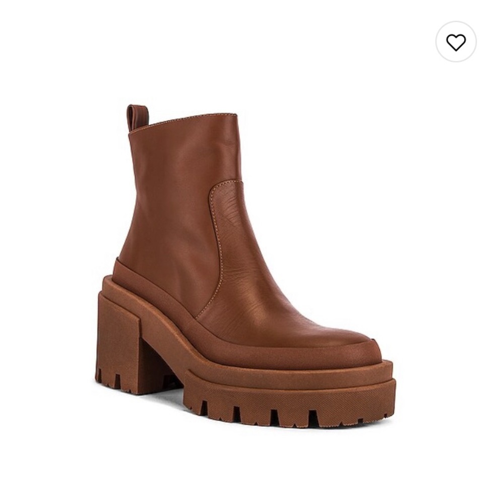 Claudette Boot tan leather zip platform